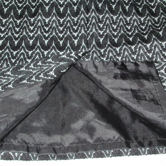 Like New Pencil Skirt - Lace Look - Picture 7 of 10